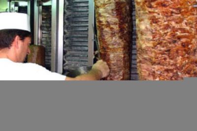 Azərbaycanda insanlara ət dönəri əvəzinə, "at dönəri" yediriblər - DETALLAR