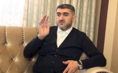 “Arvadının alt paltarının rəngini hamı görürsə, belə namus olur?” - Hacı Təyyar