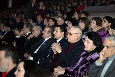 b_400_300_16777215_00_https___cdn.musavat.com_news_images_GUGU_Untitled_(6)-6.jpg