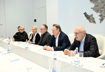 b_400_300_16777215_00_https___cdn.musavat.com_news_images_Gugu_Untitled.jpg