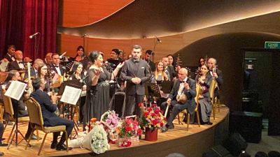 b_400_300_16777215_00_https___cdn.musavat.com_news_images_TURAN_ORUC_aybeniz_Untitled_(6).jpg