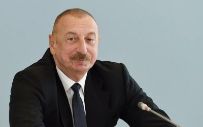 “60 yaşında pis vərdişlərin yoxdursa, bunu...” - Prezidentin müxbirlə maraqlı DİALOQU 