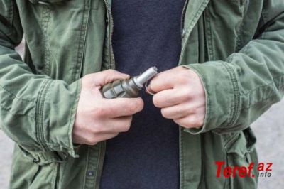 Ermənistanda meriya binasına qumbara ilə hücum olub