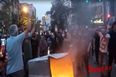 İranda etirazlar zamanı polis yandırılıb