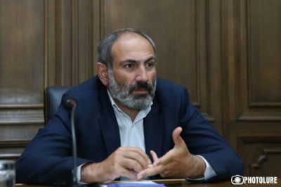 Paşinyan Azərbaycan Konstitusiyasında Ermənistana qarşı ərazi iddialarının irəli sürüldüyünü iddia edib.
