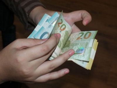 Tələbələrdən Həmkarlar İttifaqı üçün pul tutulur?