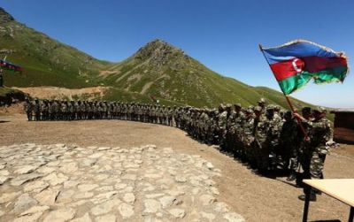 "Orduda hər kəs öz dini rituallarını həyata keçirə bilir, bununla bağlı heç kimə qadağa qoyulmayıb"