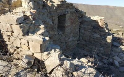 Şah İsmayıl Xətainin atasının türbəsi uçulur: “İcra Hakimiyyəti deyir ki, ora bizim ərazimiz deyil”-FOTO