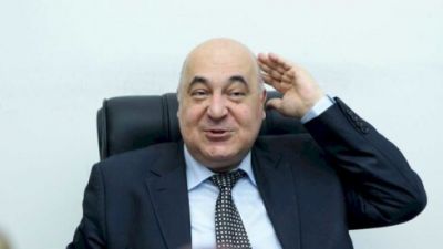 “100 faiz bağlansın! Rus, fransız, türk və ingilis dilində təhsil – hamısı bağlansın!