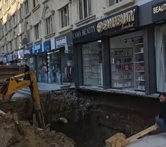 Xırdalanda qəzalı binanın zirzəmisi satıldı – VİDEO