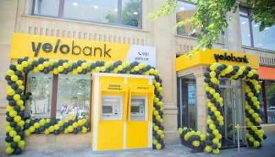 “Yelo Bank”ın filial müdiri müştərinin çənəsini sındırıb - FOTO