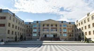 Gəncədə məktəbdə insident olub, şagirdlər müəllimə xəsarət yetiriblər - TƏFƏRRÜAT