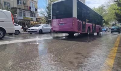 “Əcəmi”də tullantı xətlərində tıxanma yarandı, ərazini su basdı - VİDEO