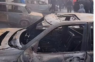 Bakıdakı yanğın zamanı beş avtomobil külə döndü — VİDEO