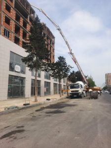 Xırdalanda xaçmazlı Zaur “at oynadır”: “Pulumu verib işimi görürəm”