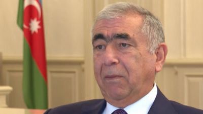 Saleh Məmmədov restorana sifarişlə  yol çəkdərir?-Video