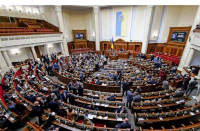 Ukrayna parlamenti təsdiqlədi: Mineral sazişi qüvvəyə minib
