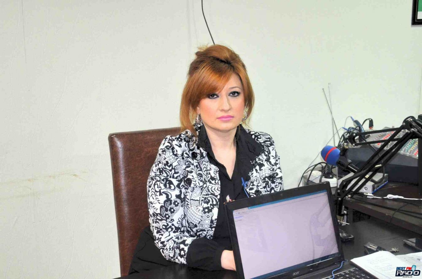 Aytən Ələkbərova: "Daha çox qızlar sosial medianın təsirinə məruz qalırlar"  - MÜSAHİBƏ