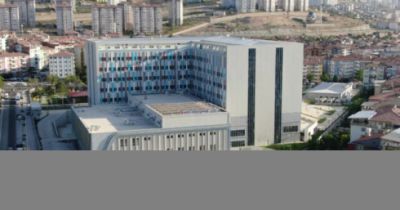 Dağıdıcı zəlzələdə bir şüşəsi belə qırılmayan bina –