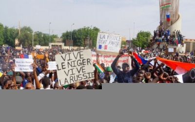 KIV: Niger Fransanın hərbi müdaxiləsinə icazə verib