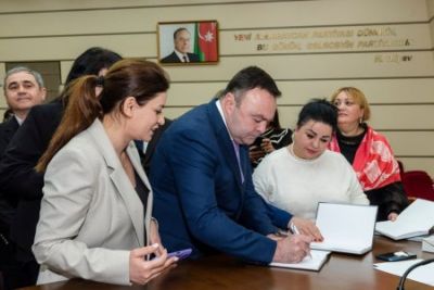 “Heydər Əliyev 100 faktın tarixi” kitabının təqdimat mərasimi keçirilib-FOTO