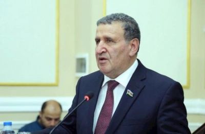 İsa Həbibbəylinin aylıq maaşı təəccübləndirdi