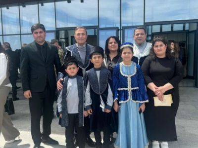 Prezidenti kövrəldən uşaqlar...  