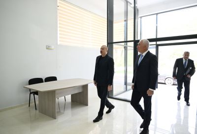 Prezident Bəylik kəndinin açılışında - Fotolar Prezident Bəylik kəndinin açılışında - Fotolar