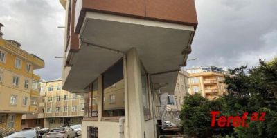 Üçbucaq bina sosial mediada gündəm olub –