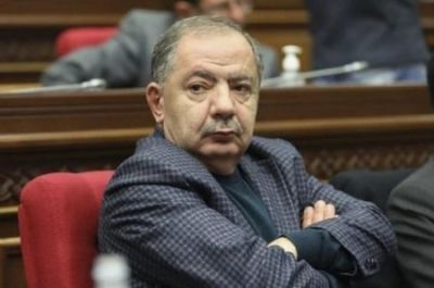 Erməni deputat Paşinyana: -