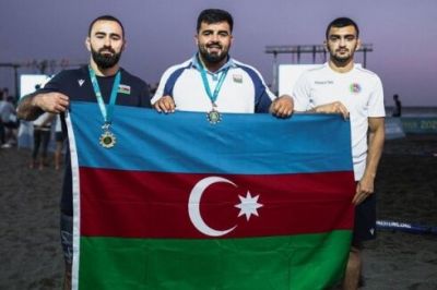 Azərbaycan güləşçisi ardıcıl ikinci dəfə dünya çempionu olub