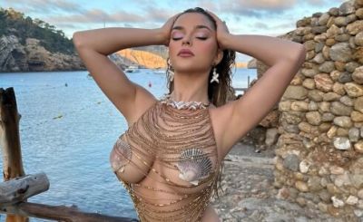 "OnlyFans" modeli bikinidə POZA VERDİ - FOTO