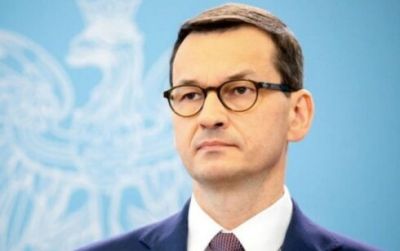 Polşanın Baş naziri Moravetski nazirlər kabineti ilə birlikdə istefa verib