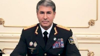 Vilayət Eyvazov yeniyetməni döyən polisi işdən çıxardı