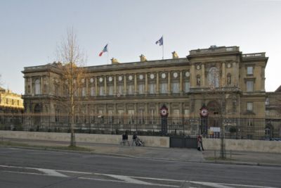 Fransa iki diplomatımızı "arzuolunmaz şəxs" ELAN ETDİ