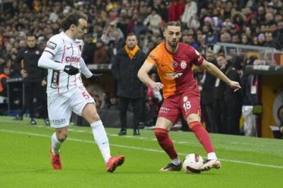 “Qalatasaray” son dəqiqə qolu ilə sevindi - VİDEO