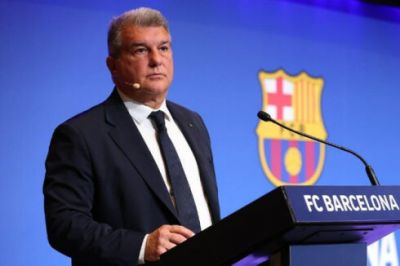 Laporta: “Futbolçularımıza görə kluba fantastik məbləğlər təklif olunur”