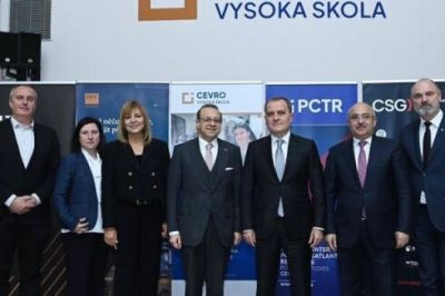 Ceyhun Bayramov Çexiyada bir sıra şəxslərlə fikir mübadiləsi aparıb - FOTO