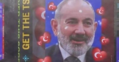 Paşinyanı Tayms meydanında türk dilində təbrik etdilər - VİDEO