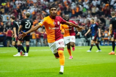 "Qalatasaray"ın futbolçusunun vurduğu qol ÇL-də mövsümün ən yaxşısı seçilib - VİDEO