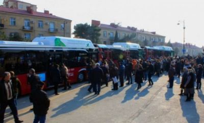 İctimai nəqliyyat kollapsı: hökumət qaş düzəltmək yerinə göz çıxarır - PROBLEM...