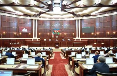 Daha bir deputatın mandatı şübhə altında - İDDİA