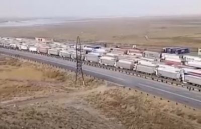 Türkiyə-Azərbaycan sərhəddində 20 KİLOMETRLİK TIXAC... -