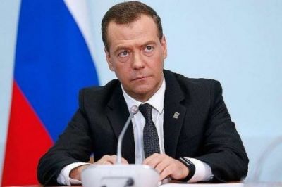 Tramp və Mask Qrenlandiya və Kanadanı satın ala bilərlər - Medvedev