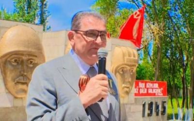 "Qələt edir" - SSRİ bayrağını qaldıran sədrə reaksiya