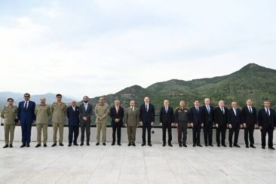 Prezident Şahbaz Şəriflə Laçında nahar masasında – Fotolar